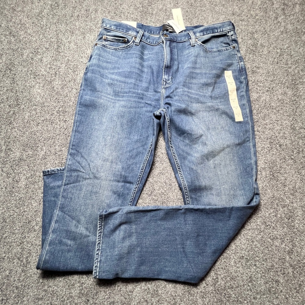 Banana Republic Travel Slim Medium Wash Denim Jeans 38x32 400553-00-1 NWT